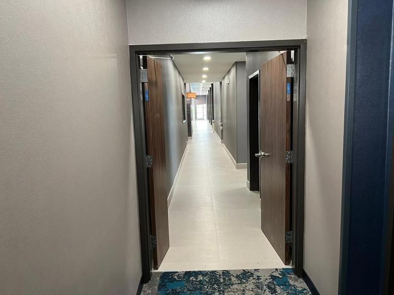 La Quinta Inn & Suites By Wyndham Manchester - Arnold Afb Exterior photo