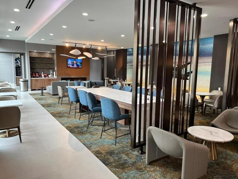 La Quinta Inn & Suites By Wyndham Manchester - Arnold Afb Exterior photo